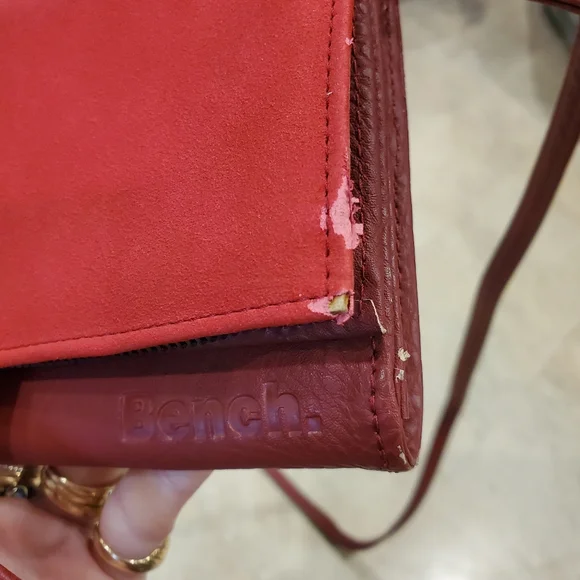 Bench Red Wallet/Bag - Picture 5 of 6